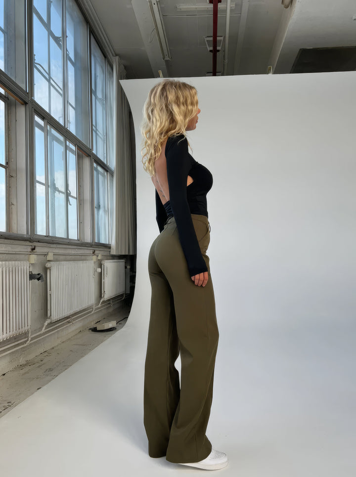 Tailored Wide-Leg Straight Pants