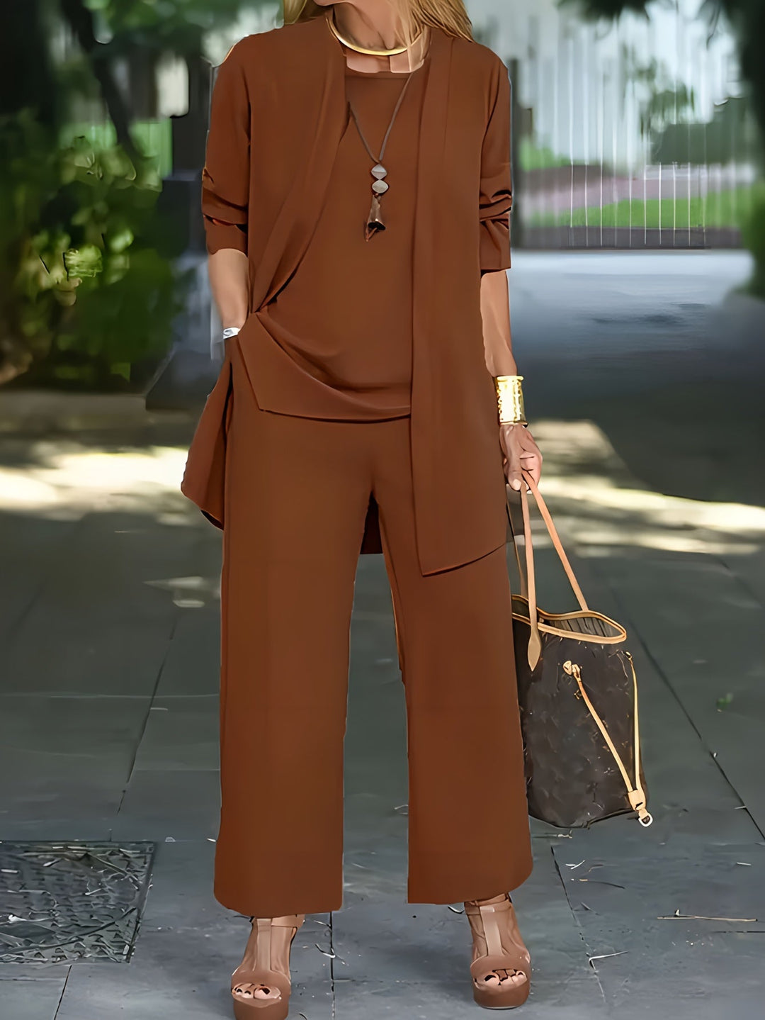 Ismara | Elegant Three-Piece Women’s Set