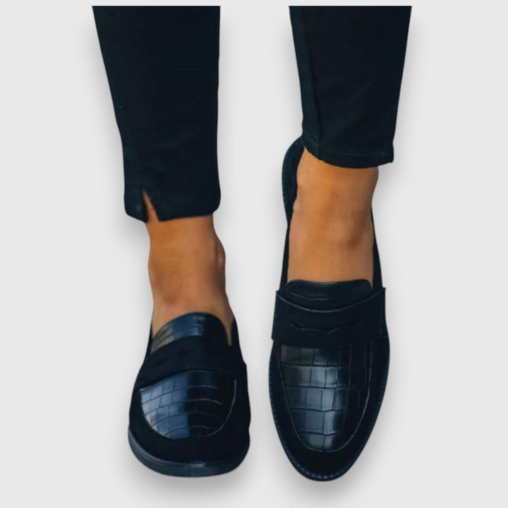 Women’s Croc Embossed Flat Loafers