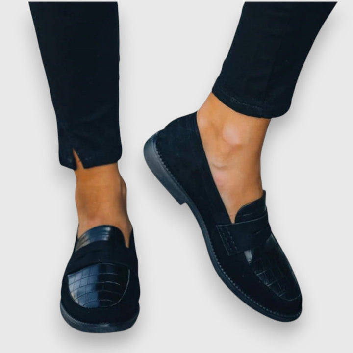 Women’s Croc Embossed Flat Loafers