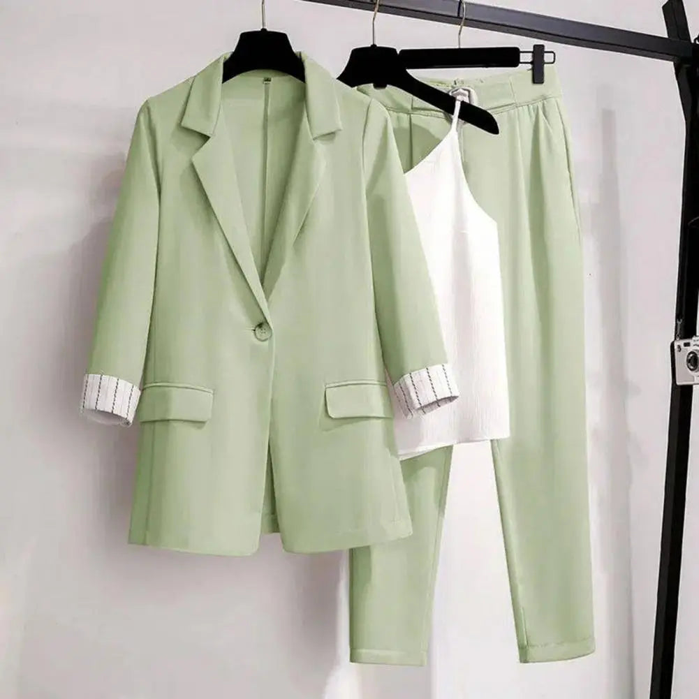Vienna | Women’s Tailored Blazer and Slim Fit Pants Suit