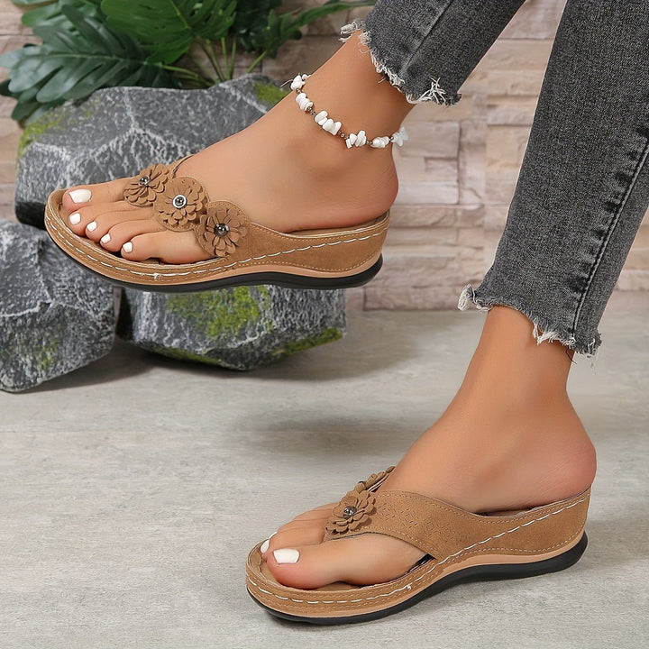 Soraya | Floral Detail Platform Sandals