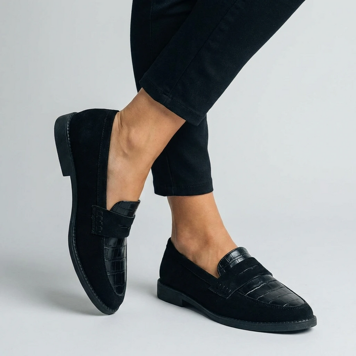 Women’s Croc Embossed Flat Loafers