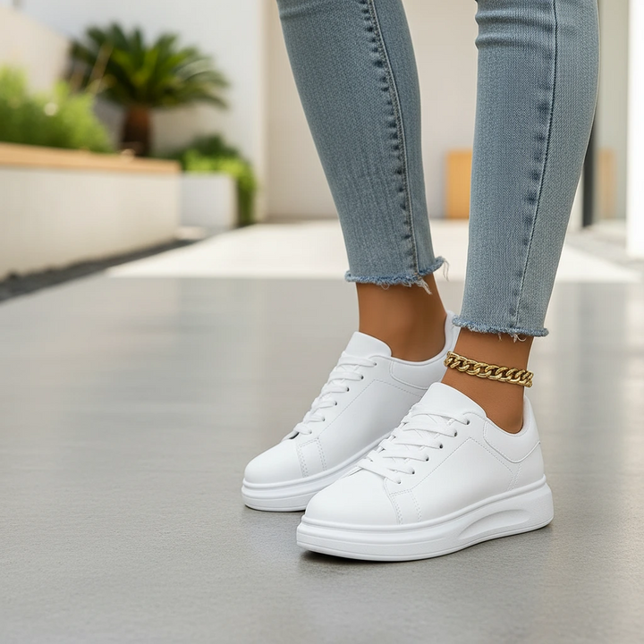 Women’s Minimal Clean White Sneakers