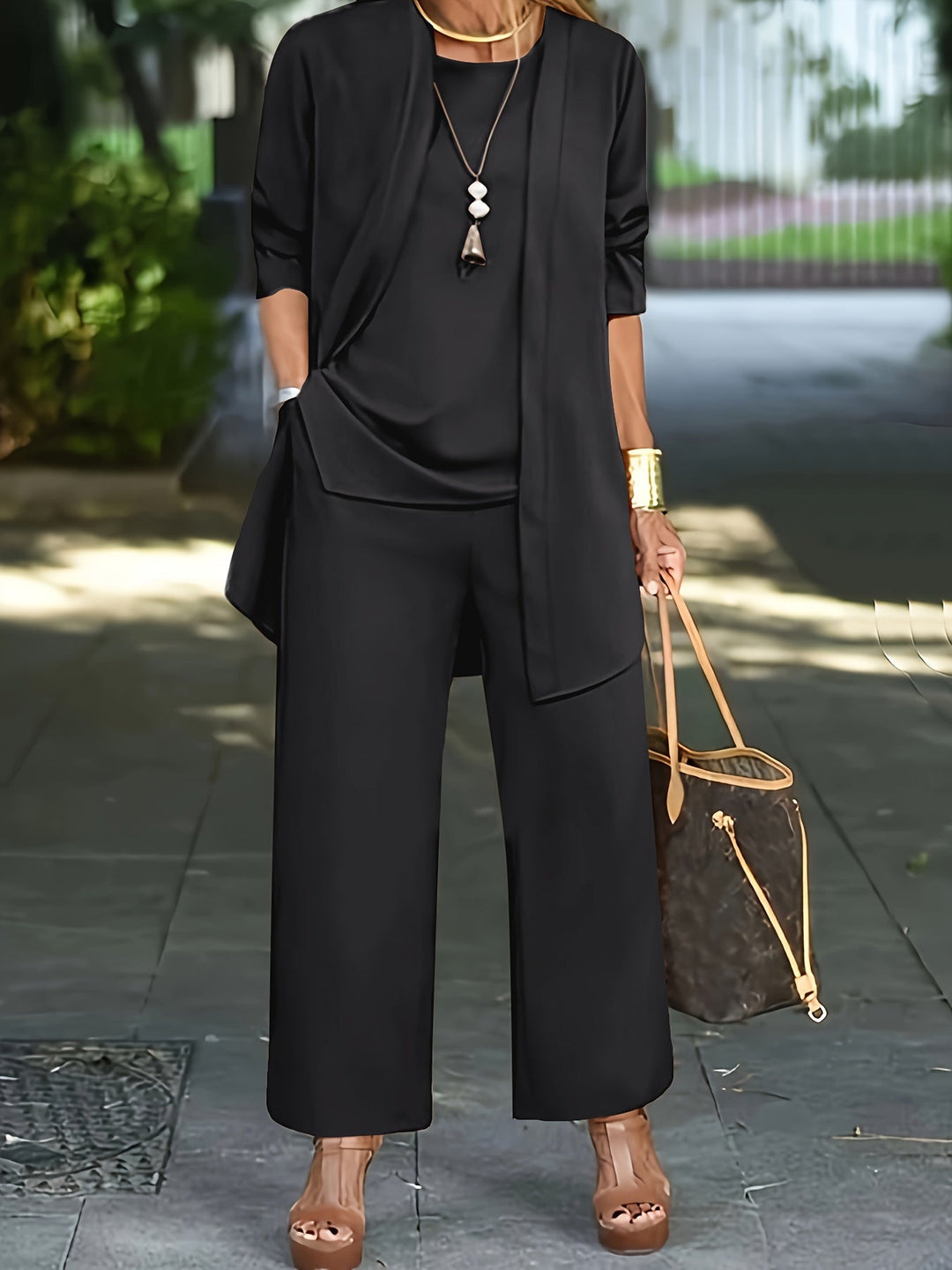 Ismara | Elegant Three-Piece Women’s Set